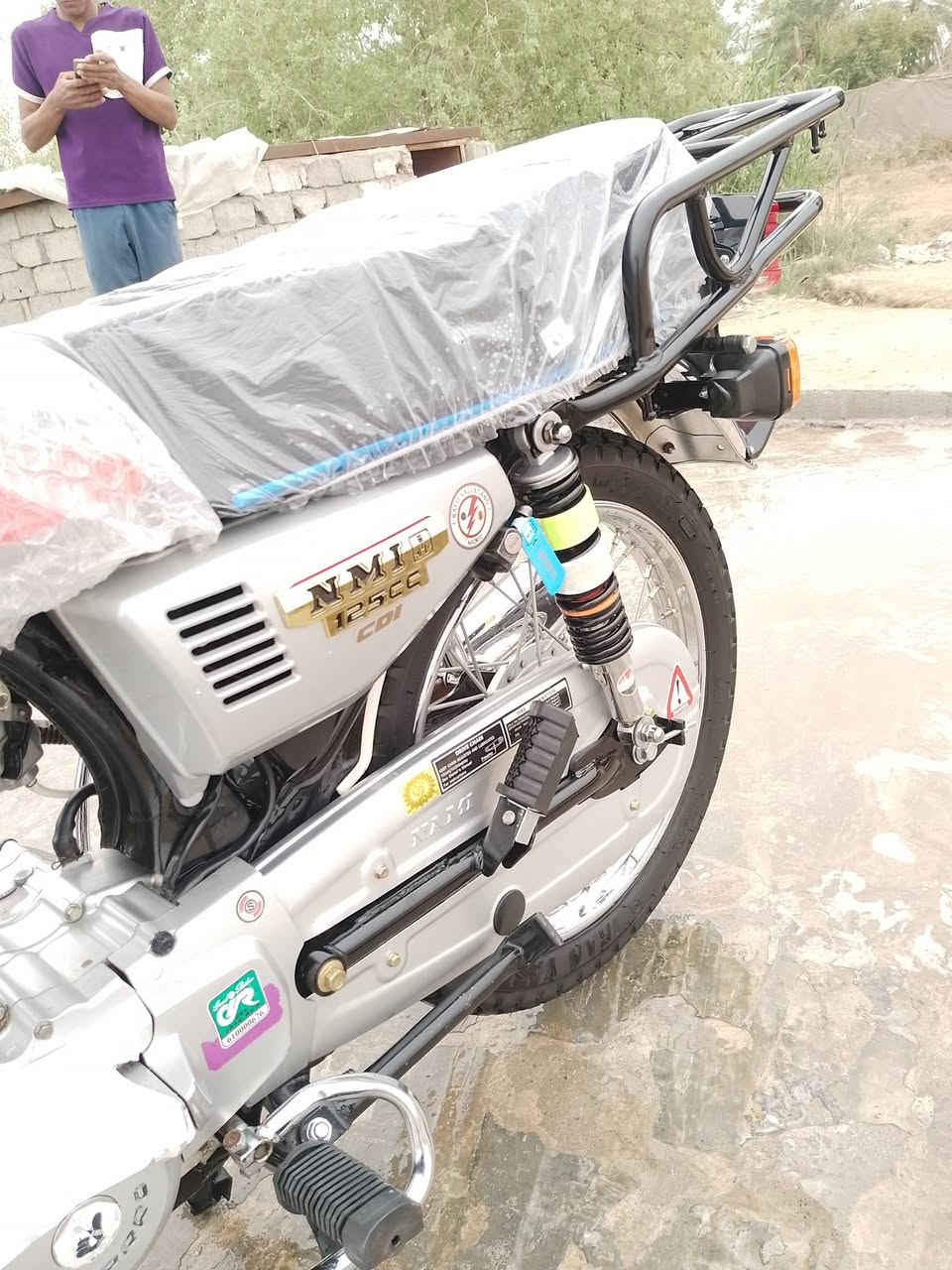 سلام عليكم دراجه للبيع 2021 رقم تحويل ثاني يوم سنويه لل28 غراضه كله جديد بس مكينه 22 مكاني بل مهناويه خاص ماكو سعر رقم👈 ***********
