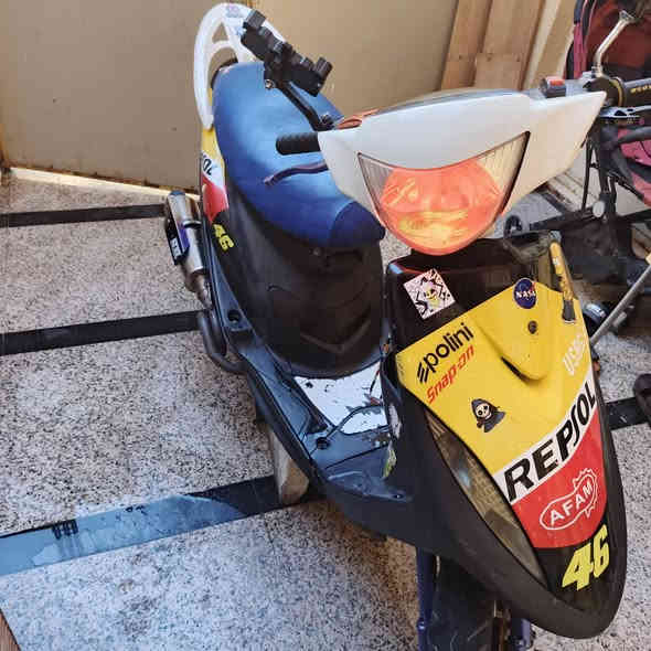 السلام عليكم. ماكس عدله للبيع
الدرلجه فول نضافه وفول تزويد مكينه مزوده بوشه 55
الصالنصه ما انطيك هاي انطيك وحده صجمي فول 
كفرات بيض انطيك وياه 
كلجات رياضي مال تفصيح يعني طيران 
تشتغل نكره سلف وهندر كهربائيات شغاله 
الدراجه نضيفه ومزوده السعر 750 وبيها مجال شي قليل!!! 
للتواصل *********** مكاني أبي الخصيب حمدان.
