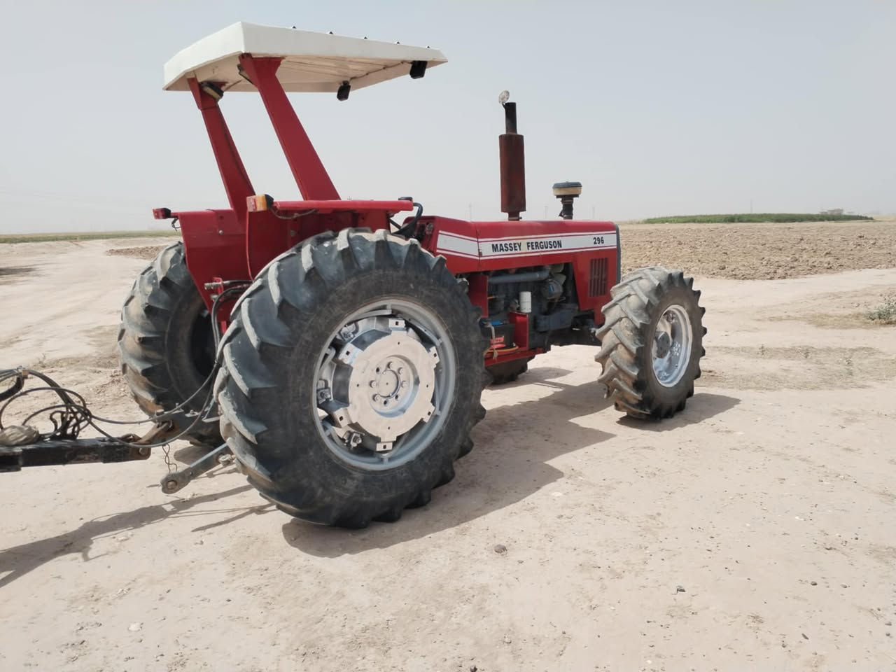 السلام عليكم للبيع تركتر فوركسن موديل 1989 حجم 120برازيلي رقم وسنويه مكفوله كفاله جاهزة للكراب الستفسار اكثر اتصل ***********///***********
