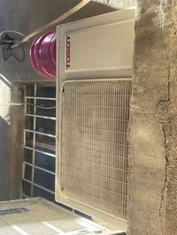 سبلت توسوت • توسوت قطعة خارجية • قطعة خارجية سبلت • سبلت مستعمل • مكيف...