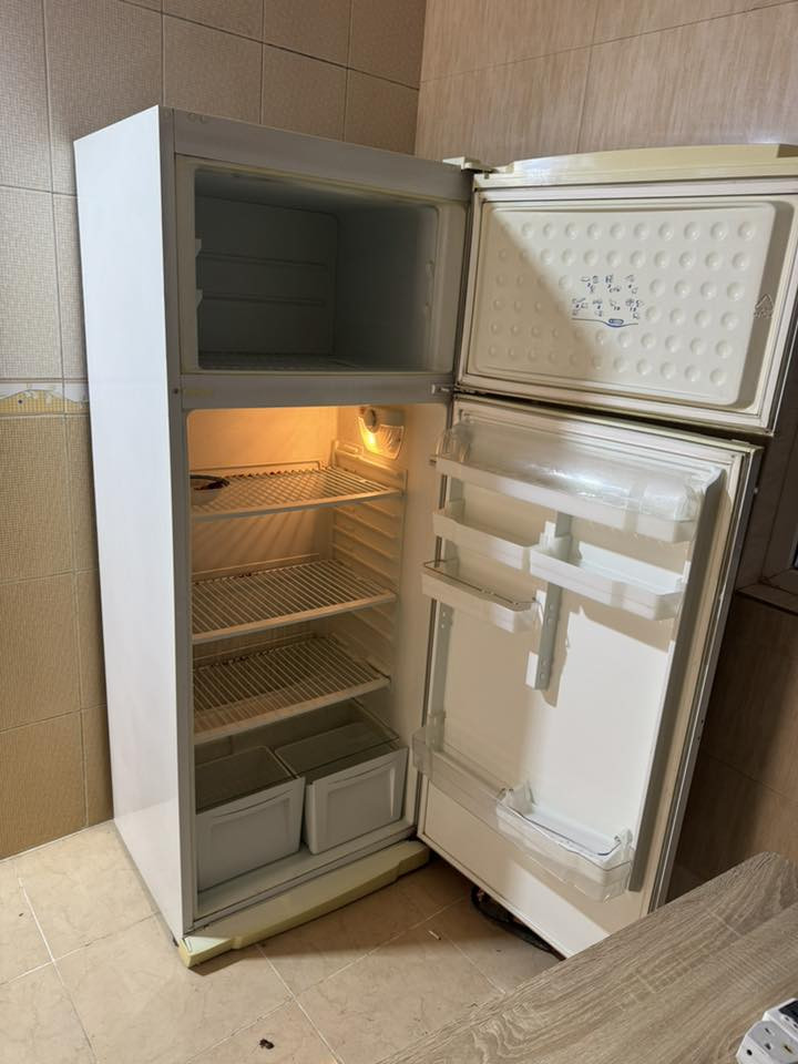 تخم 10 نفرات سعر 250 الف
ديوان 10 نفرات سعر 180  الف

ثلاجه 18 قدم سعر 175 الف

عنوان اربيل بختياري

***********  /***********/***********
