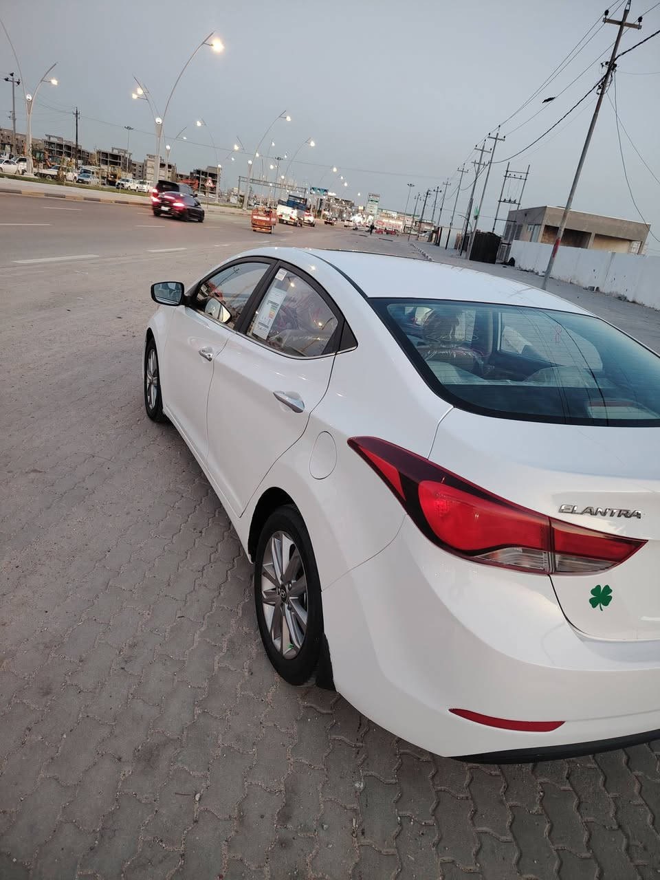 سلام عليكم سياره الانتره خليجي موديل 15 محرك 1800 العنوان بصره السعر 110 الرقم ***********
