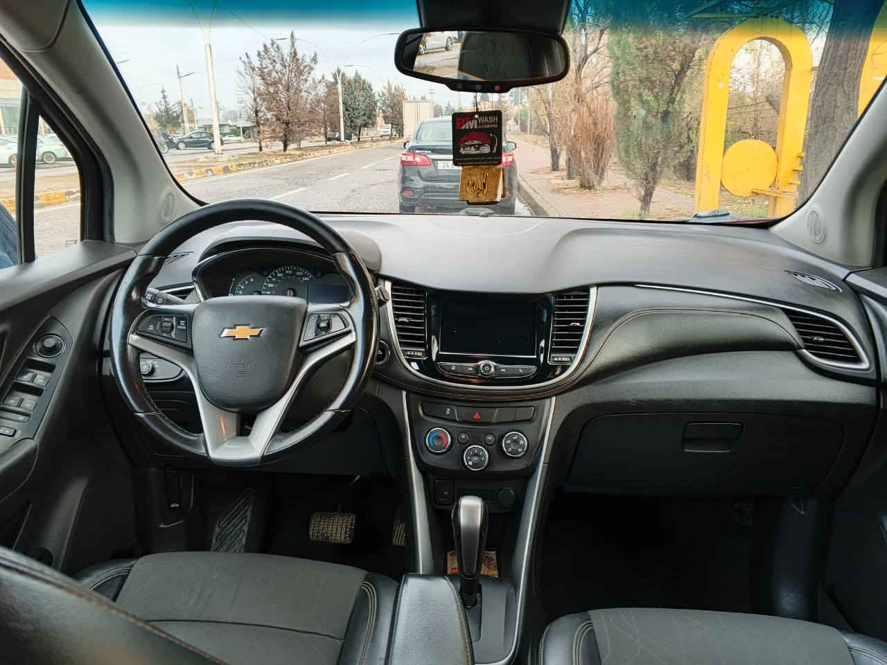 شۆفرلێت تراکس ٢٠٢٠ مەکینە ١٤ تۆربۆ گێر و مەکینە و تەبرید بە شەرت سەیارەکە ٢ پارچە و نیوی هەیە سەیارەکە سەنەویشی ٢٠٢٧تە بۆ زانیاری زیاتر پەیوەندی بەو ژمارەوە بکەن لە واتساپ*********** أربيل, العراق
