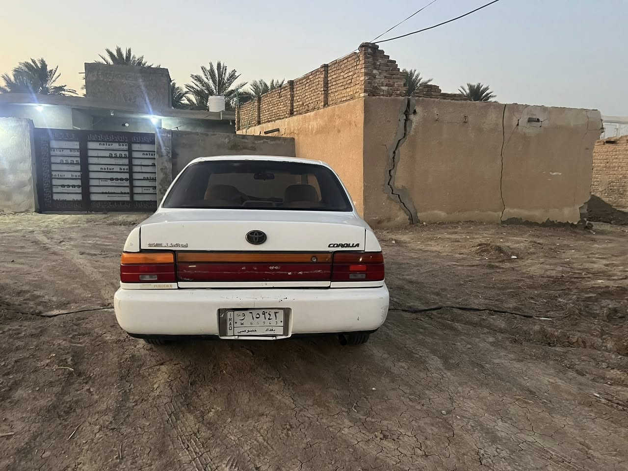 كورلا موديل94 محرك1600مكان نجف عباسيه السعر 50وبيه مجال رقم موجود  واتساب***********
