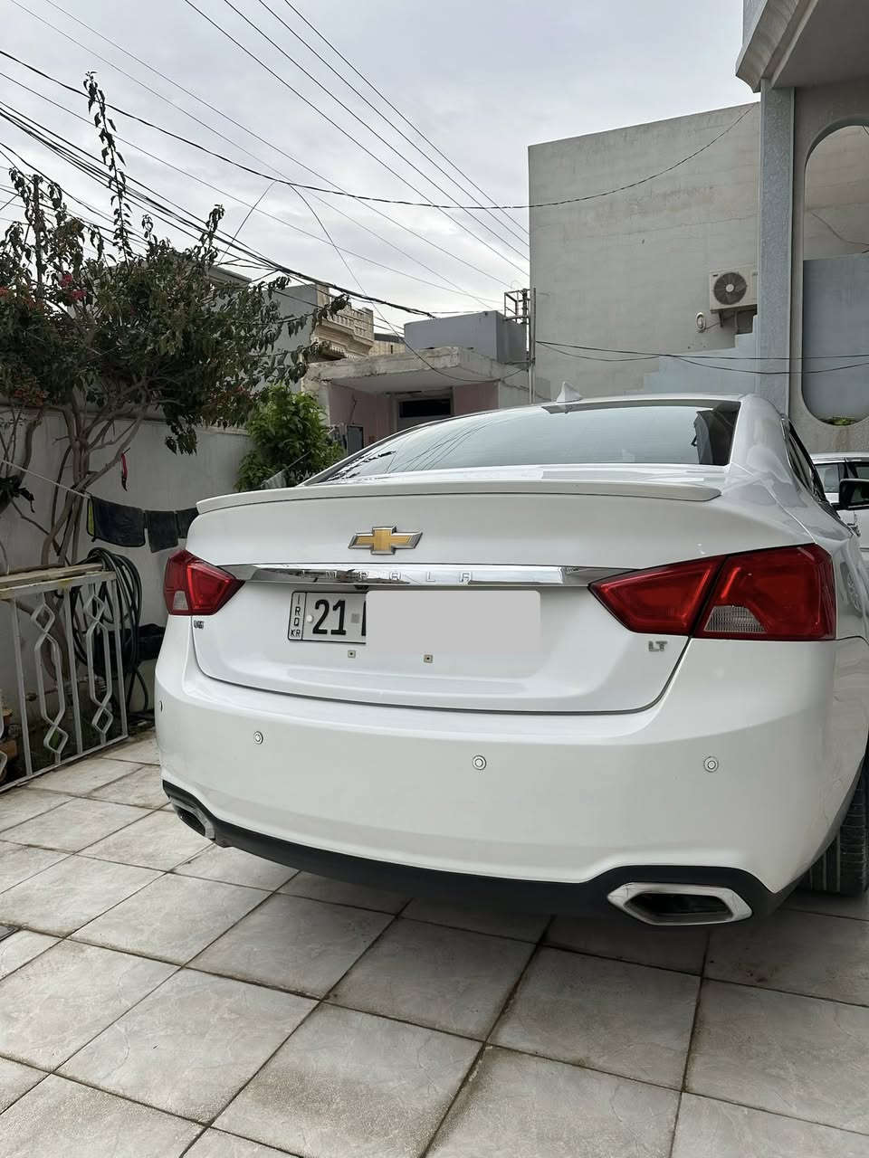 🔺السلام عليكم 
▪️شوفرليت امبالا LT
▪️موديل 2019 ابيض
▪️رقم شمالي سليمانية
▪️كفالة كير ومكينة شرط 
▪️بجم كبس بلادي
▪️محرك 6 سلندر 3600
▪️بصمة تشغيل
▪️اربع بصمات بوب
▪️تشغيل عن بعد
▪️شاشة قاصة
▪️تدعم نظام اندرويد اوتو + ابل كاربلي
▪️تبريد قطعتين ثلج 
▪️كاميرا خلفية
▪️تحكمات ستيرن
▪️كشنات سايق كهرباء
▪️زرع عدسات زنون لايت دبل ليزر ب 470 الف 
▪️محدثة بريمير 
▪️ضربتها خلفية جامرلغ خلفي من امريكا ورشيت الباب 
▪️لغرض لغرض التوحيد والجماليه وعندي صور قبل        العمل 
     وصور ضرر امريكا بالمنشور
▪️للاستفسار والتواصل  ***********
