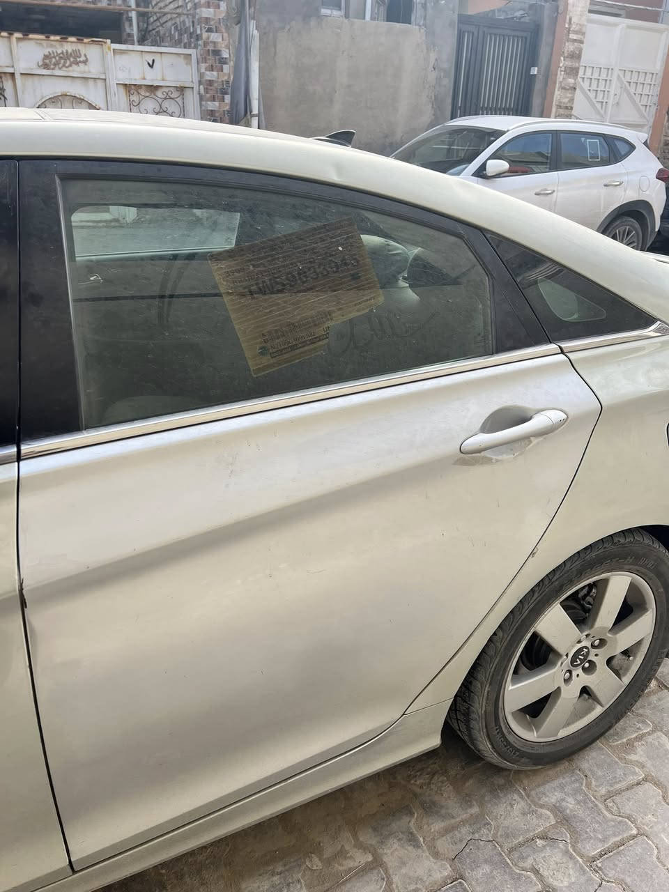 سوناتا 12 فول مواصفات  سيارة مكينة وكير جدد وارد امريكي بيه ضربات جاملغ  السيارة وبيه كم شخط السيارة مصبوغه حزام 
حدادية جديدة للبيع او مراوس 
رقمي ***********
