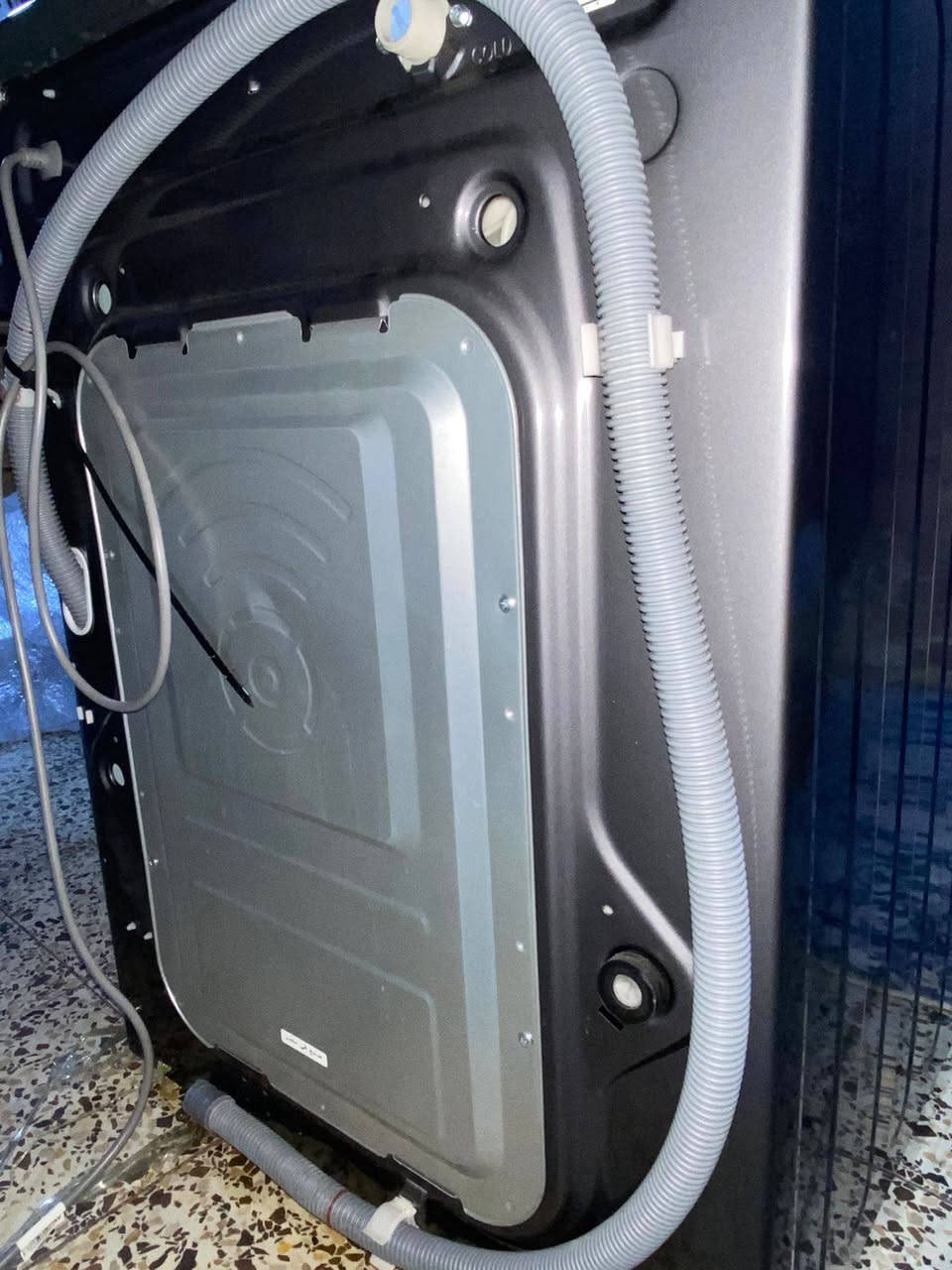 غسالة فول أوتماتيك LG باب جانبي حجم 8 كيلو جديده غير مستخدمة للمبيع لغرض السفر للاستفسار الاتصال على صاحب الغسالة مكلف بلنشر

***********

سعره 675 الف
