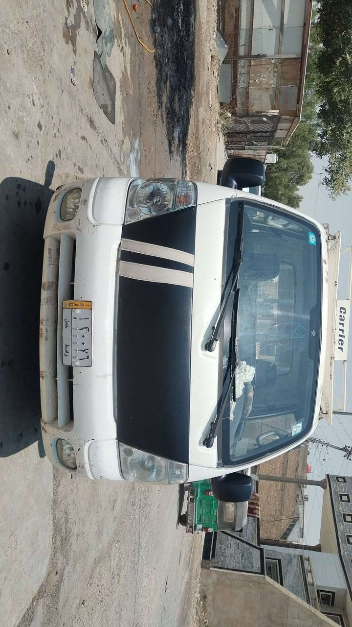 السلام عليكم
كيا نثيه مديل 2012 رقم واسط مشروع وطني 
سنويه ل27 بأسمي سياره خير من الله 
بدون قمريه 
مكان السياره بغداد الامين 
ارقام الهاتف ***********/××/***********
غير متواجد ع الفيس
