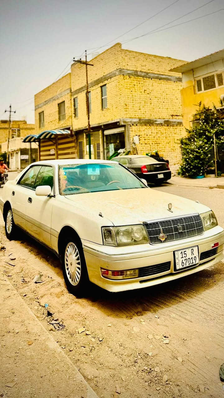 السلام عليكم
للبيع راس ثور فلات سياره تخبل وكفاله نقل وكصه وأصوليات مداور ثاني يوم 
سستم سماعات ودمام شاشه وكامره حداديه سياره مال جناي ومتصرف عليه سعر 98وبيه مجال بسيط مكاني شطره شراي تصل ***********

