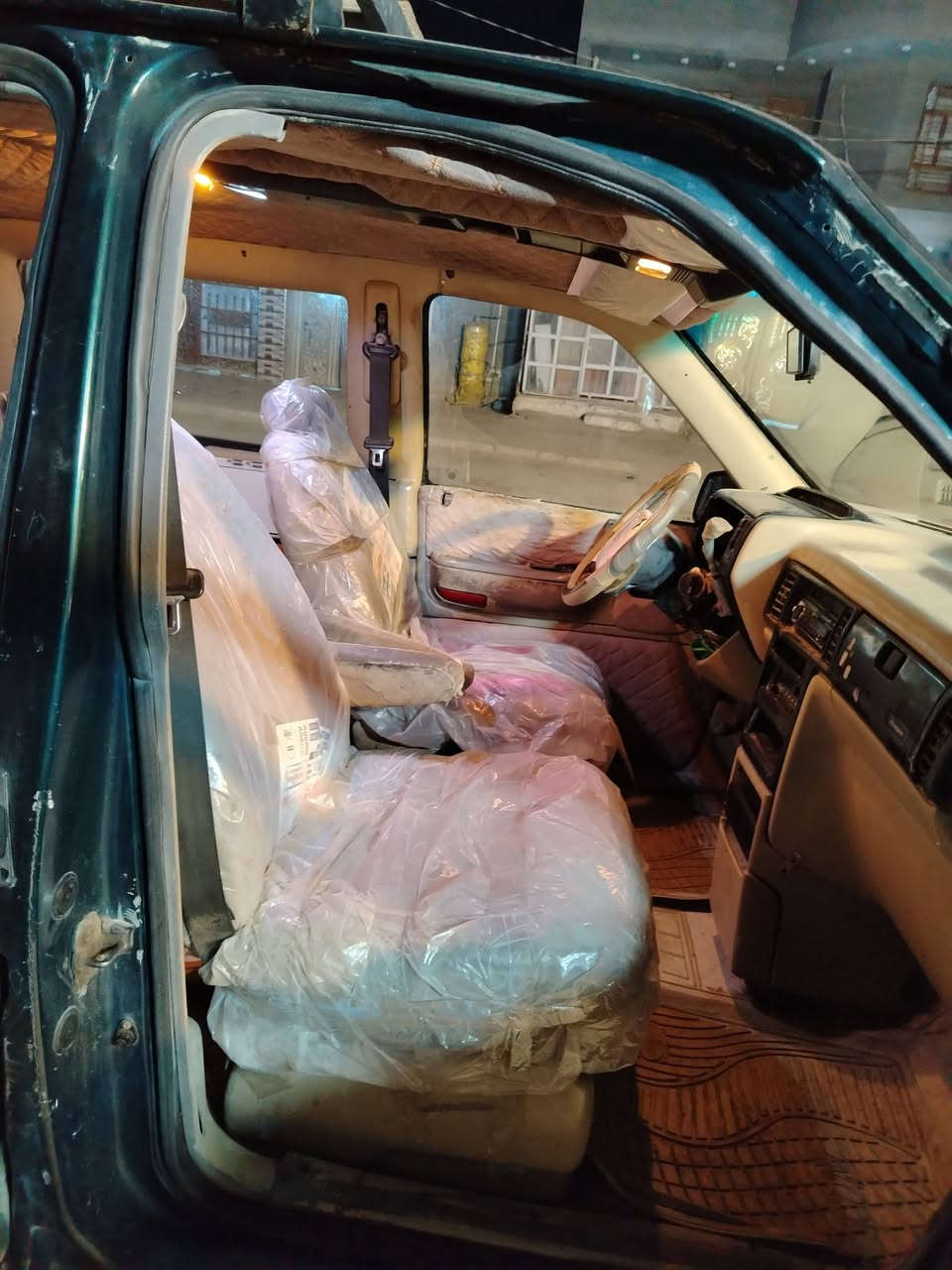 دوج كرايسلر موديل 1995محرك وكير كامري ابو جتف رقم القادسية سياره جاهزه عوزه بس مشط تخم تاير جديدحداده استنوني سوهته سعره ٢٨ بيه مجال ***********
