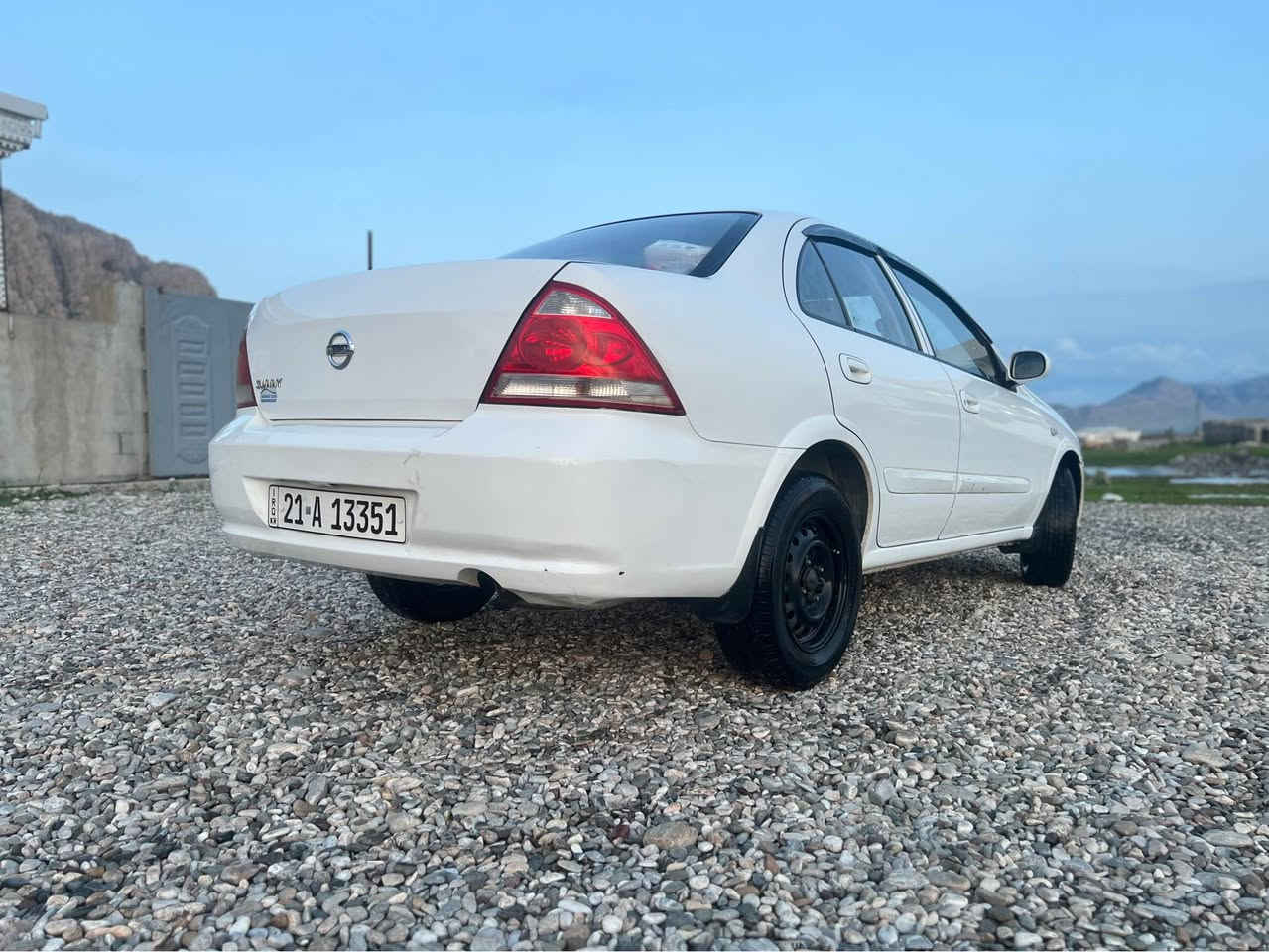 نیسان سەنی 2011
بێ بۆیاغ 
دو شوێن تەحدیلی ھەیە 
پێشو پشتی ھیچی پێوە نیە
گێرو مەكینە بەشەرت
كارەبایی بەشەرت
تەبرید بەشەرت
سەیارەكە سەنەوی بەسەر نەچوە 
بەشەرتی بەناوكردن
گێر عادی 
سەیارەكە ماڵی دۆستە 
92 گەڵاو معامەلە 
***********
ڤایبەرو وەتسئەپی لەسەرە أربيل, العراق
