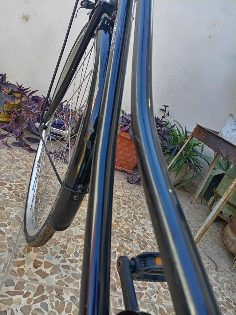 ‎السلام عليكم عندي باسكل عبدلحليم للبيع حجم ٢٧ موديل ١٩‎ موصل, نينوى


**إذا كنت صاحب هذا الإعلان وتريد حذفه لأي سبب، رجاءا أرسل رسالة إلى الدعم الفني**