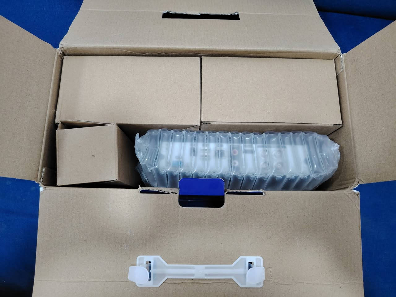 سلام عليكم 4كااامرات جدد للبيع مستعجلين ع بيعهن مكاان مشخااب


**إذا كنت صاحب هذا الإعلان وتريد حذفه لأي سبب، رجاءا أرسل رسالة إلى الدعم الفني**