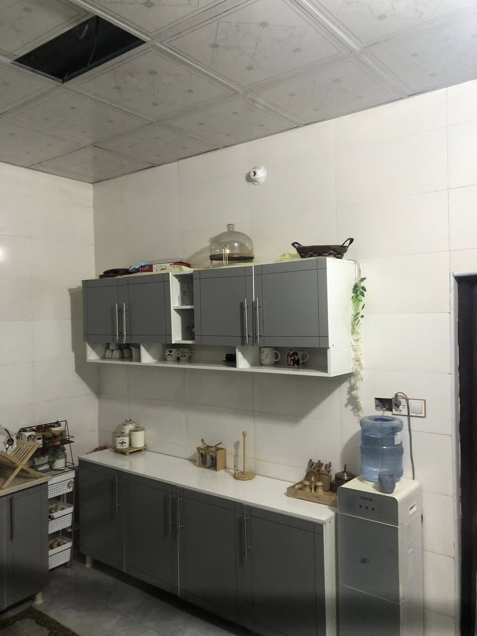 🏘️بيت للبيع خلف بانزين خانة المطار يبعد 500 متر عن الشارع العام 
📌تفاصيل العقار:
المساحة 165متر
بناء جديد 2025
خدمات كاملة ماء وكهرباء
حمام سيراميك
مطبخ سيراميك
غرفتين
تخاريج داخلي وخارجي
فول كامل مكمل وبي تفاصيل اكثر

لمعرفة تفاصيل اكثر تواصل خاص او على الرقم:(***********)
#foryou
#استثمار_عقاري
#عقارات_النجف
