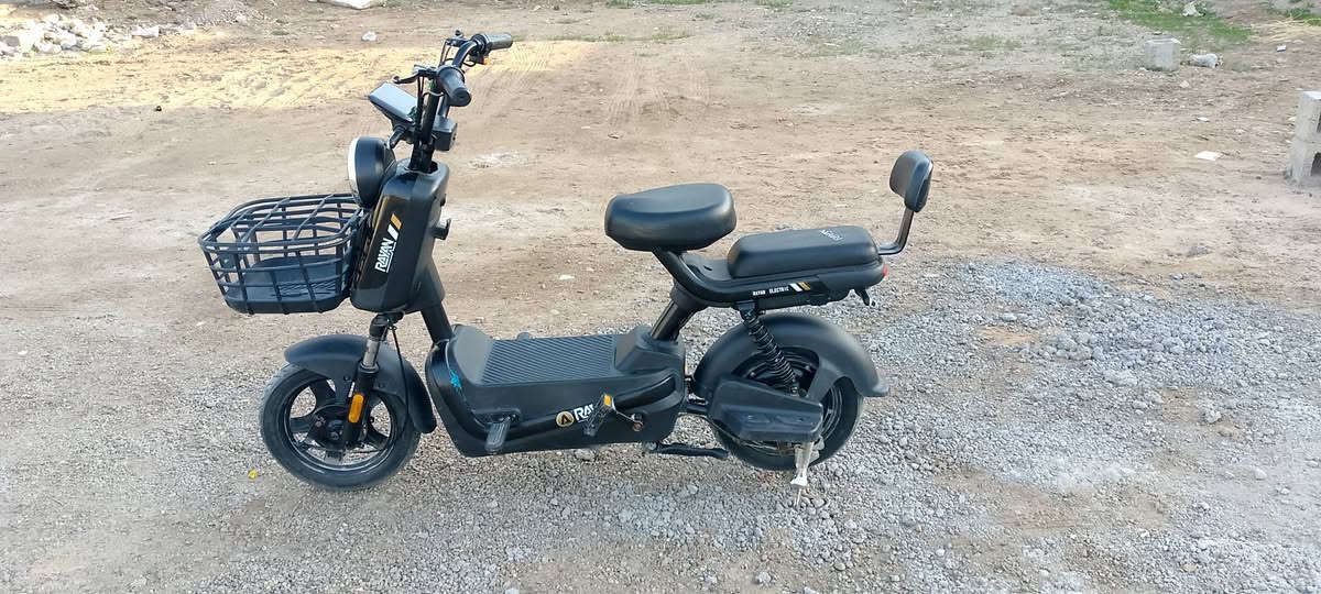 دراجه شحن للبيع السعر ٣٥٠وبيه مجال تفاصيل خاص***********
