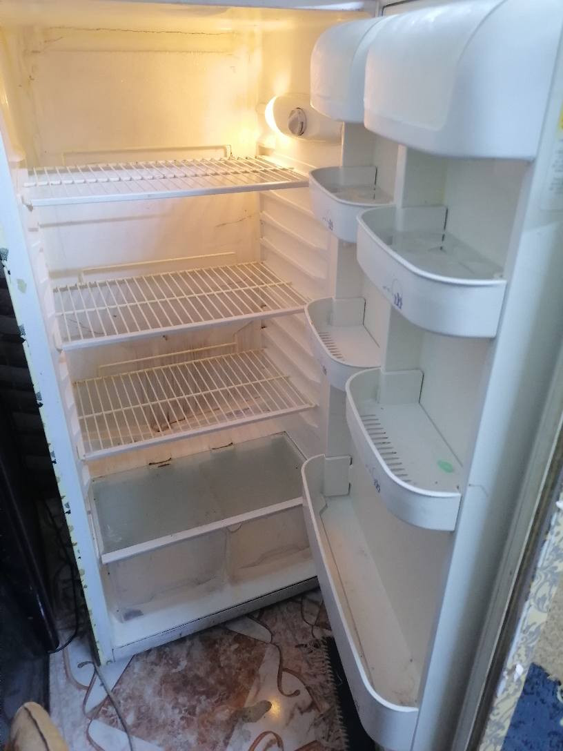 ثلاجة اللبيع شغل سعرا ٩٠ بي مجال كركوك حي العروبه يم ملعب خومسي او وكف قديم حجم ١٤ قدم بس مصلح مابي اي عيب شغال بل شرط ٧ايام ضمان
***********
*********** كركوك, العراق
