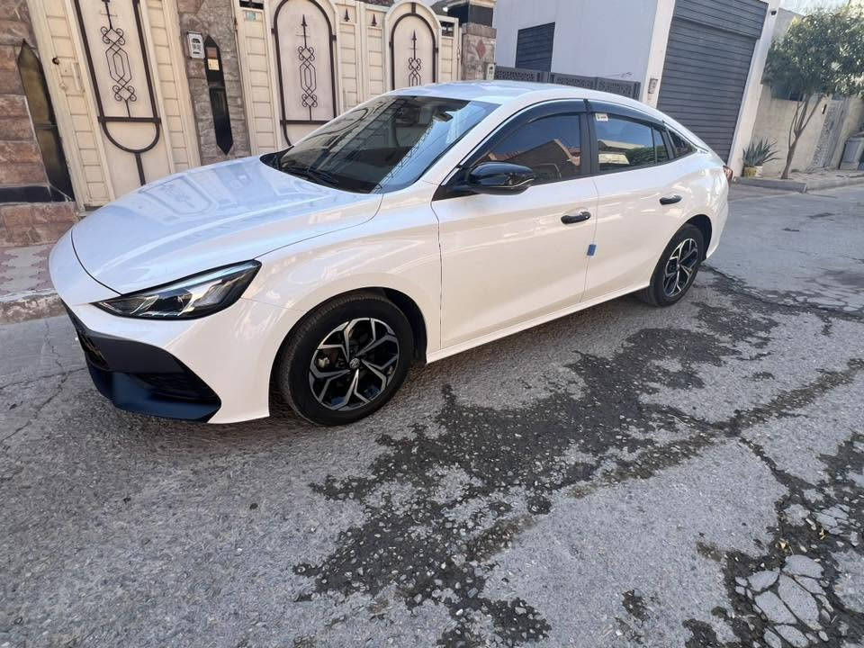 Mg gt 2025 
13000 km 
Boyax tank 
Hichy pewa nia 
Kaml jwankary 
*********** 
103 waraqa
