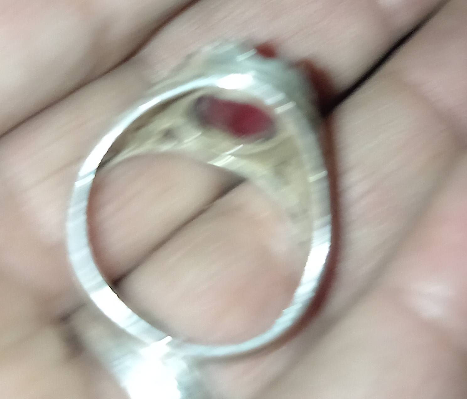 للبيع اربع محابس شلعه وحده 150الف يتفضل خاص او يتصل ***********
