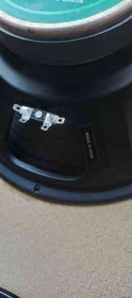 السلام عليكم شباب زوج سماعات ثنائي للبيع  مكفولات نوع البه اهوجه الاصلي  انظافه فول صوت نقاوه ودفع فول السعر ٢٤٠اوبيهن مجال بسيط العنوان ديالى بعقوبه ***********
