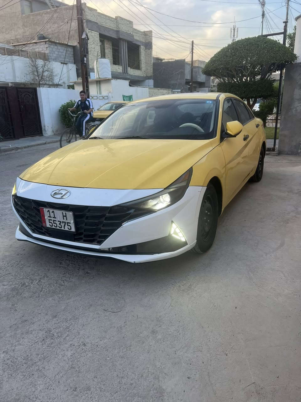 السلام عليكم للبيع سيارة النترا موديل ٢١  موصفات فول مكينه ٢٠٠٠     السعر ١٤٤ بيها مجال  :اي استفسار موجود واتساب ورقم الهاتف ***********
