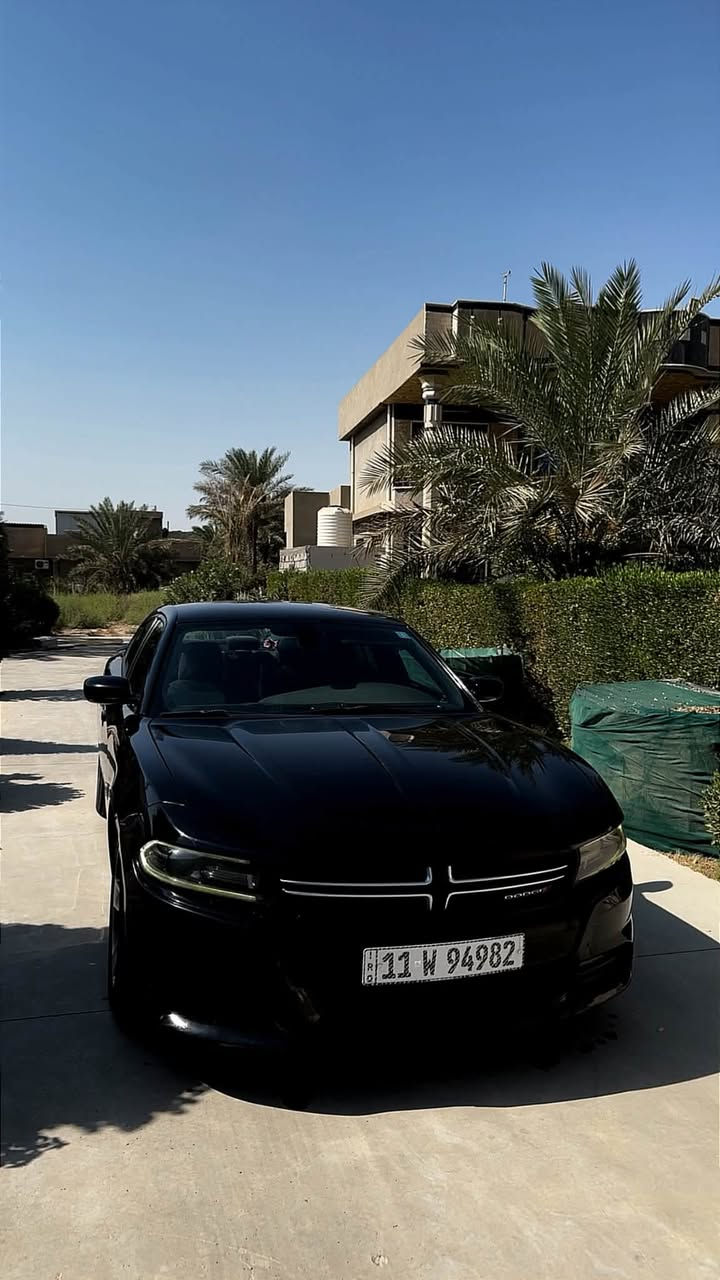 السلام عليكم
جارجر ٢٠١٧ sxt 

وارد خليجي كفاله عامه 

السياره عليها ادامه كامله 

بدون ضرر 

مكان حي الجهاد 

***********
