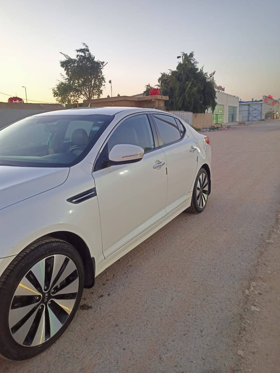 سلام عليكم
كيا اوبتما خليجي 2014
محرك 2400
فول بصمه تبريد خلفي جلد عده البانوراما
رقم أربيل انكليزي
بيه جاملغ صبغ فقط 
السعر 140 قفل قفل
العنوان النجف الاشرف
***********
