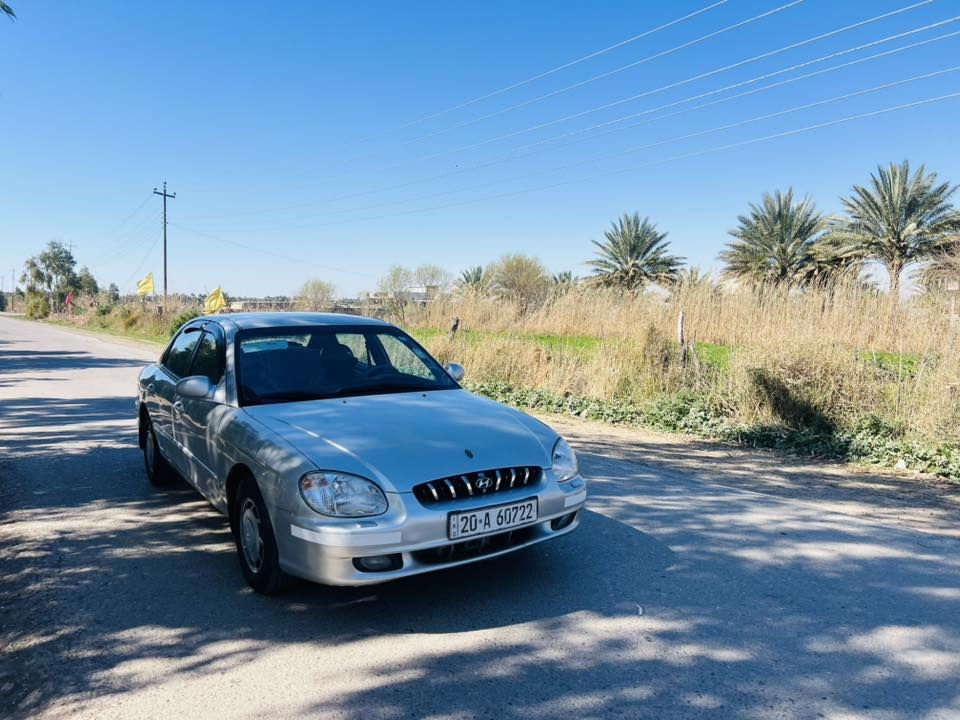 رمضان كريم عل جميع 
سوناتا موديل 2000 رقم ديالى دولي بسمي سنويه لغاية 30 محرك 2000 4 سلندر كير أوتوماتيك مكينه وكير خير من الله صدر امامي خلفي جديد تخم تاير سياره جديده بمعنه الكلام واحله من الصور بهواي مازدات جدد بكلاياتات كله جديد سياره مديومه من كلشي ويل كب بلادي شاشه تاب ترايها ناعم  السعر 52$ وبيها مجال للطيبين عنوان سياره ديالى ***********
