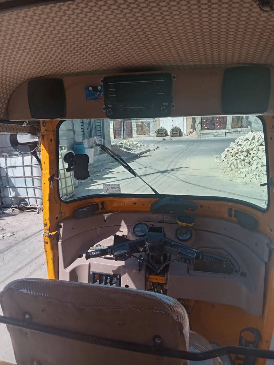 السلام عليكم تكتك موديل 18الاوراق بيهه كاعيه من كدام رادلهه تعمير السعراربعه وبيهه مجال مكاني جسردياله رقمي ***********
