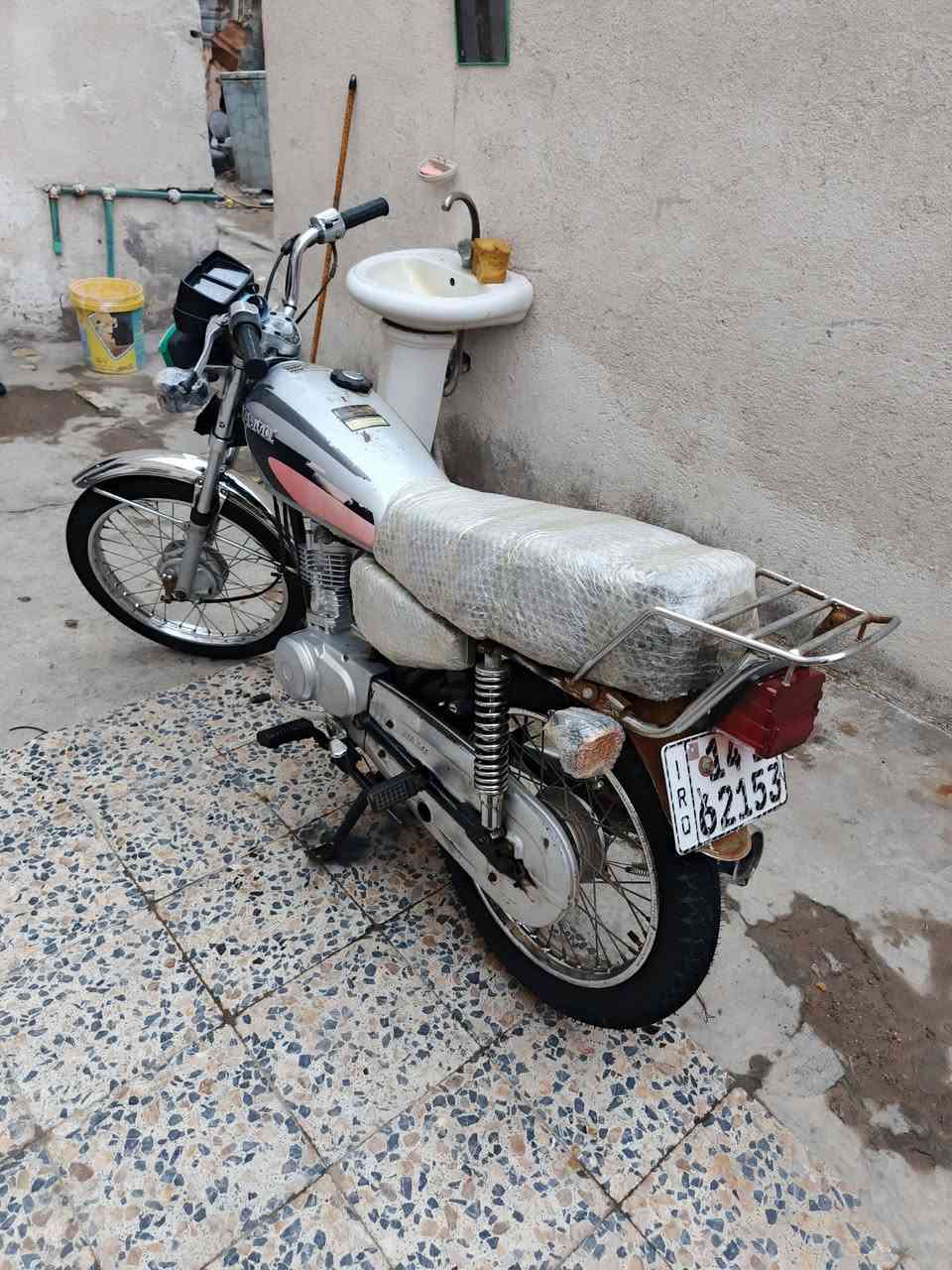 نامه شلامجه مديل 23 رقم وسنويه ما مفتوحه سعرها 2مليونين مكاني البصره شط العرب الفيحاء ***********
