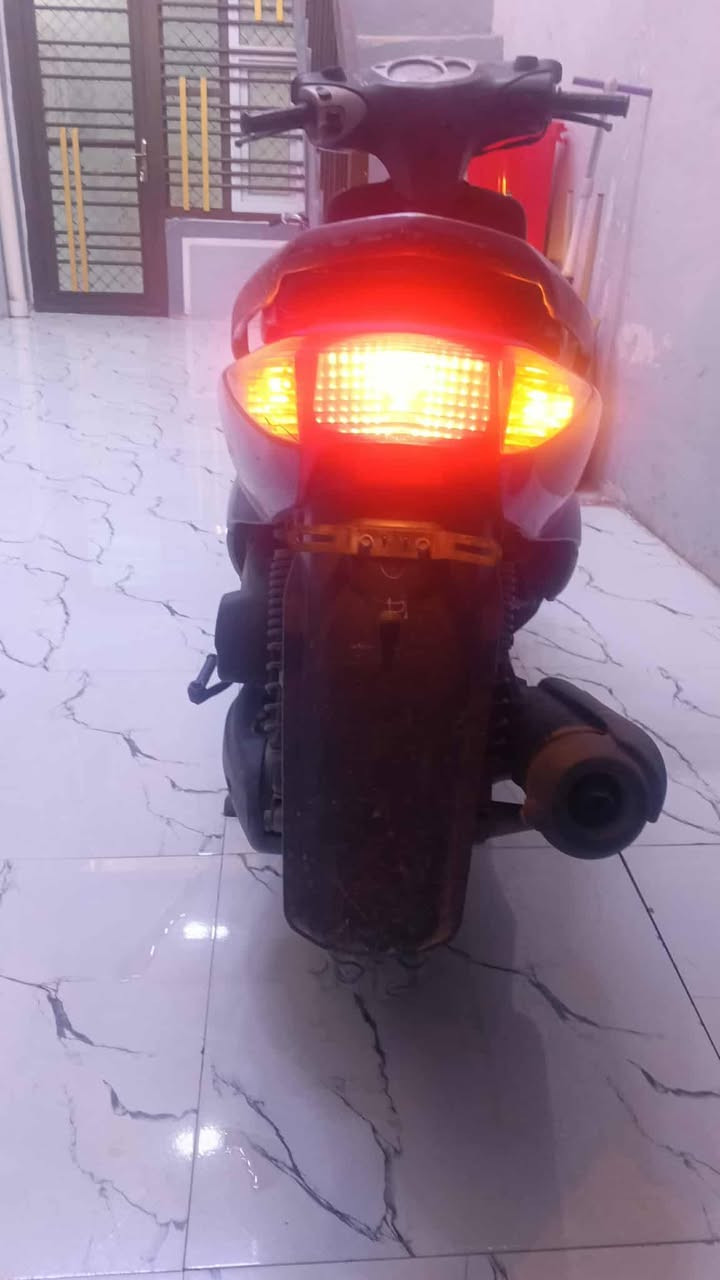 السلام عليكم دراجة سكنس نثية زركة الدراجة نضيفة مبدل طابوكة تفصيخ صوت ناعم كلش مكان الدراجة نجف كوفة فلكة الشهرستاني رقمي ***********والثاني *********** سعر الدراجة 750وبيها مجال الشراي
