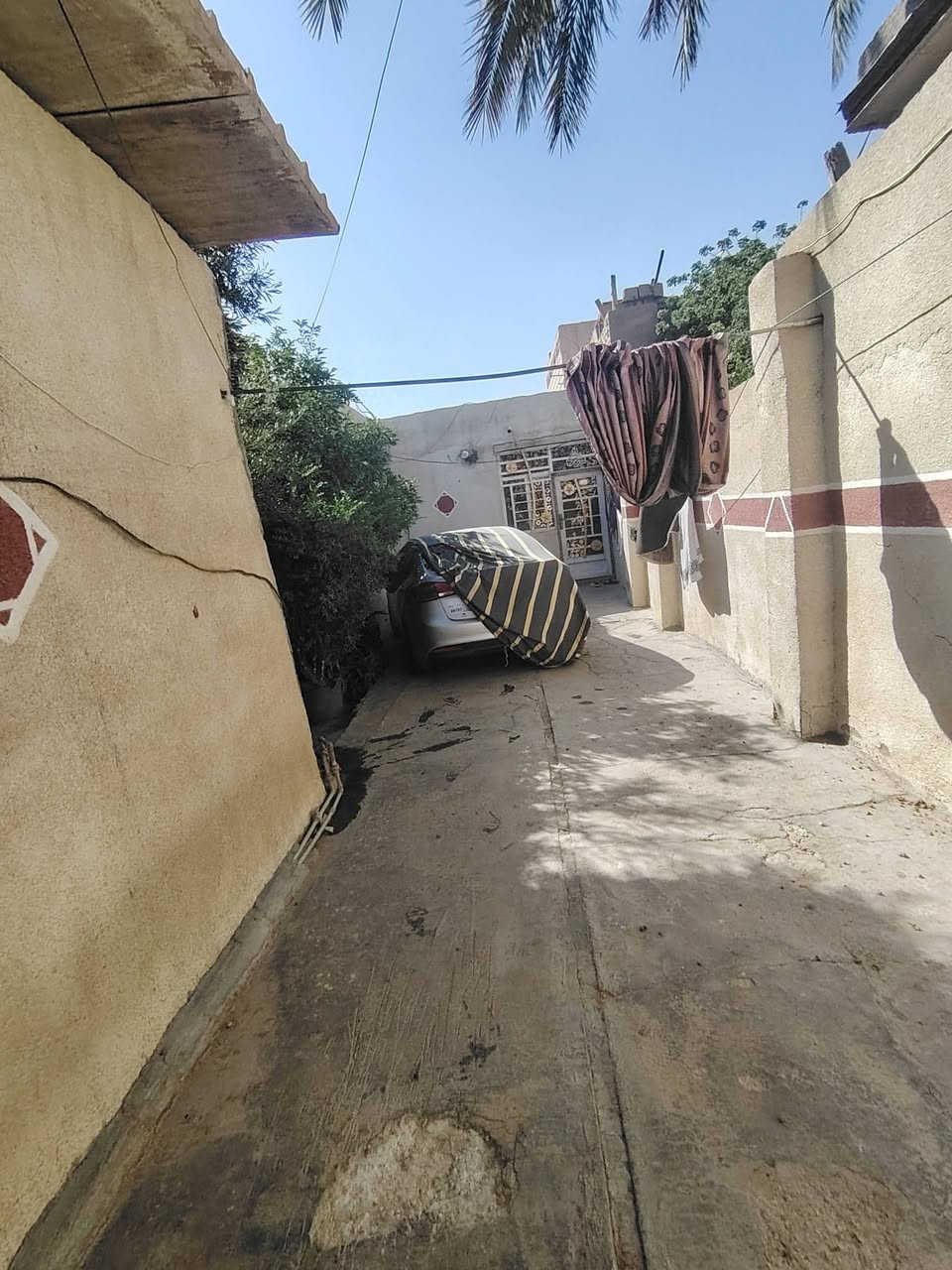 السلام عليكم بيت للبيع حي العسكري العابد بشارع جامع الإمام المهدي قرب حديقة الودق خلف سوق العابد مساحة الأرض ٢٧٢ بناء قدم
*********** // السعر ١٥٠
السلام عليكم بيت للبيع حي العسكري العابد بشارع جامع الإمام المهدي قرب حديقة الودق خلف سوق العابد مساحة الأرض ٢٧٢ بناء قدم
