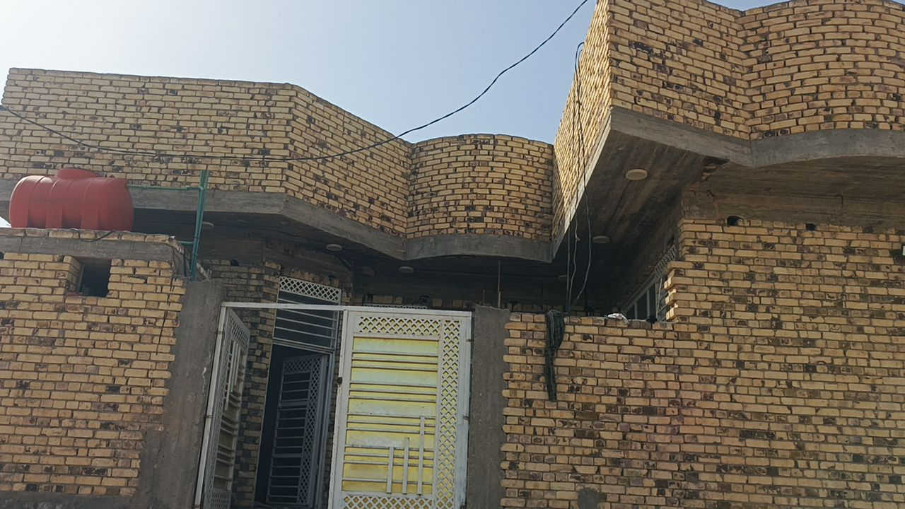 ✅  للبيع دار سكن مطلوب اسكان 
✅  المساحة 150م 
✅  الواجهة 12.5*12م النزال
✅  حي الحسين الثاني على شارع 30م الحولي 
✅  مجاور المدارس الصينية 
✅  بناء حديث طابوگ صب كونكريت 
✅  غرفتين وصاله ومطبخ وبراني ومجمع صحيات 
✅  ومطلوب اسكان تقريبا 30 مليون 
✅  ملاحظه يرهم مراوس مع عرصه مع الفرق 

🔴 للاستفسار مراجعة مكتب الضامن للعقار الشارع التجاري مقابل منفذ المعرفه أو الاتصال 📞 
***********
***********
