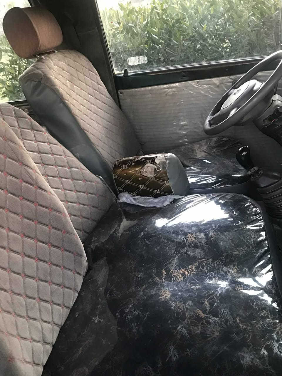 كية بستة للبيع سيارة بلادية مكينه وكير تحويل موجود  واكسن جدد شواصي جدد دواخل حلوة گشرر حلوو السعر 35 وبيها مجال مكان واسط صويرة  للاستفسار ‪***********
