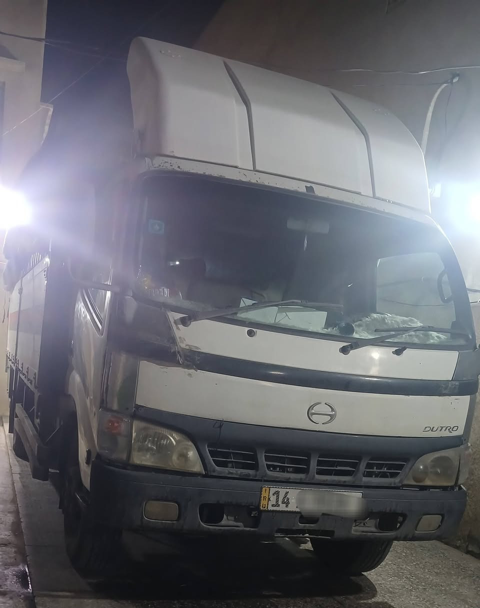 سلام عليكم سياره للبيع كنتر. نوع السياره هينو أنكر  حجم ٣٠٠.  رقم بصره مكان بغداد  مول ٢٠٠٥.   رقم دوالي  سياره جاهزه للعمل سعر  ١٣٠.    طول شاصي ٥ متر  والبدي ٥ و٤٠.       ***********
