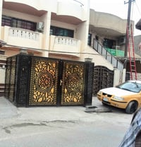 دار للبيع كراده شارع مستشفى الامام  شارع رجال الأعمال والشركات  شارع ت...