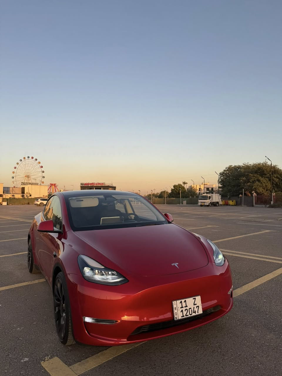 سيارة الذكاء والسرعة 😍
تيسلا مودل Y بيرفورمنس موديل 2023
رقم بغداد جاهز
تحويل مباشر 
السعر 235$ سعر مناسب جدا 🔥

الحالة:
ضرر خفيف جاملغ مع الباب  بدون دواخل ولا ايرباك 
سونار وصور الحادث مرفقة بلمنشور 
عداد المسافة: 24 ألف

المواصفات:
محرك كهربائي دبل ماطور
يمشي بالشحنة الكاملة حتى 550 كم
سقف بانوراما ثابت
شاشة 15 بوصة
كاميرات 360
حساسات أمامية وخلفية
مقاعد أمامية كهرباء مع تدفئة وتبريد
غرفة جلد أسود أصل
رادارات أمامية وخلفية وجانبية
مانع تصادم ومثبت سرعة
نظام القيادة الآلية Auto Pilot
نظام القيادة الذاتية Full Self Drive
أنظمة أمان وتنبيه متكاملة
تشغيل ودخول ذكي
تشغيل وتحكم عن بعد
نظام ترفيهي كامل
واي فاي، GPS، بلوتوث، USB
إضاءة LED أمامية وخلفية
صندوق خلفي كهربائي
نظام ركن ذاتي للسيارة

للاستفسار:***********

العنوان بغداد الكرخ (الحرية)
