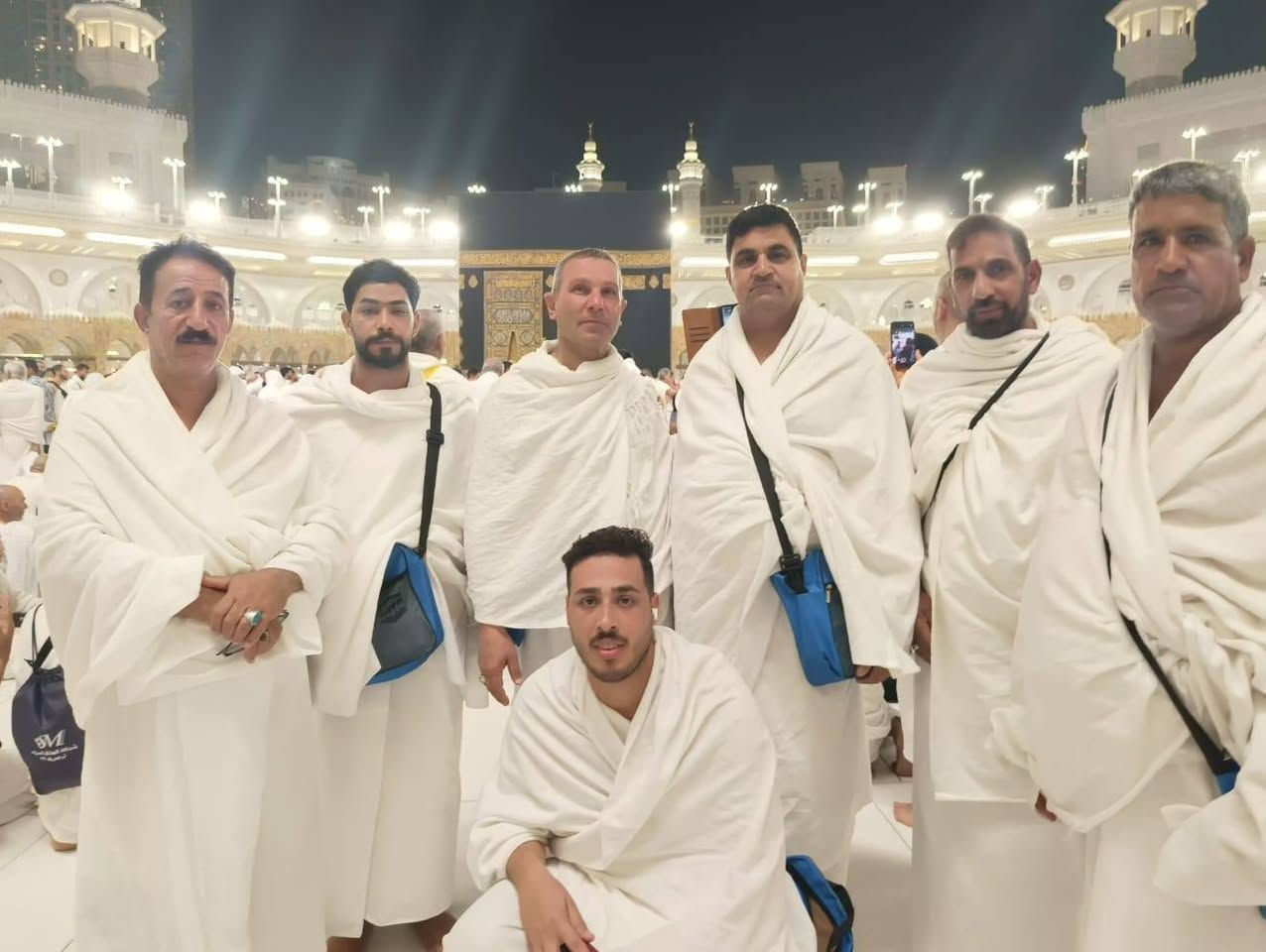 بسم الله الرحمن الرحيم 
{إِنَّ الصَّفَا وَالْمَرْوَةَ مِن شَعَائِرِ اللَّهِ ۖ فَمَنْ حَجَّ الْبَيْتَ أَوِ اعْتَمَرَ فَلَا جُنَاحَ عَلَيْهِ أَن يَطَّوَّفَ بِهِمَا ۚ وَمَن تَطَوَّعَ خَيْرًا فَإِنَّ اللَّهَ شَاكِرٌ عَلِيمٌ} صدق الله العلي العظيم 
نعلن عن برنامجنا الى بيت الله لأداء العمره المفرده لشهر شوال المبارك 
بسعر 750 الف دينار 
ستكون الانطلاقة بعد عيد رمضان المبارك 
البرنامج البري يشمل 
برنامج متكامل 
ليلتين في المدينه ثلاث ايام السكن مركزي 
خمس ليالي في مكه السكن محبس الجن 
هدايا احرامات وجنطه كتف 
من يرغب التسجيل معنا 
جلب جواز سفره مع صوره خلفيه بيضاء 
غفار الحسيني 
***********
*********** بابل القاسم ع
