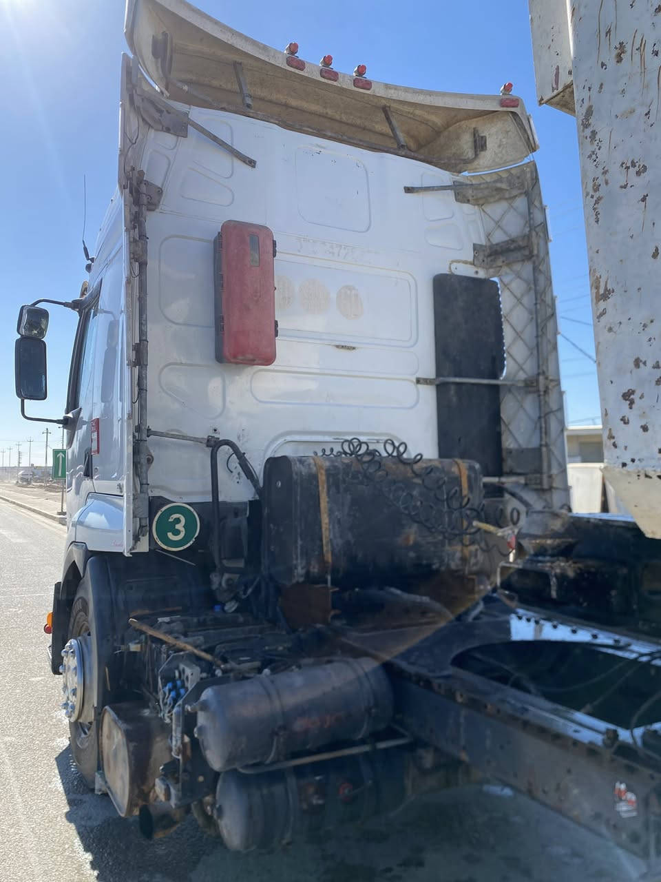 رينو للبيع موديل 2000 بم ونازل بلادي كير عادي سيارة جديدة تخم تاير قمارة مكفولة من الصبغ سنوية ساقط بشهر التاسع تحويل مباشر مربوطة عربانة فلات عربانة ما موجودة عليها عربانه قلاب عربانة أربع محاور عربانة ترهم مزون تراهم حرفش بدون تايرات وشد تايرات واطلع للشغل السعر 165 بيها مجال والاستفسار اتصل على الرقم ‎ ‎***********
***********
