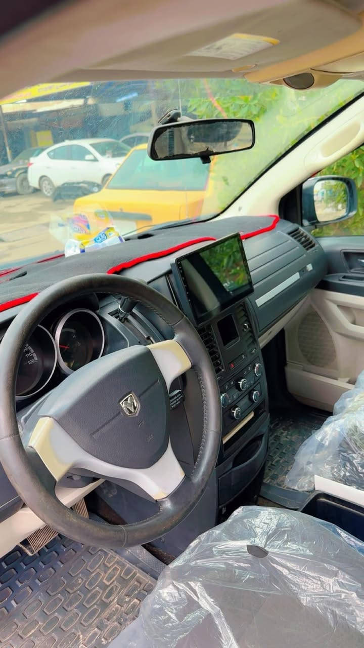 السلام عليكم دوج كرفان 2008  للبيع  ثلاث قطع تبريد محرك 3300 كير صدر أمامي خلفي كفالة  سيارة نص فول رقم بغداد  تحويل ثاني يوم السعر 95 *********** متوفر واتساب ساحة عدن خلف معمل الطحين
