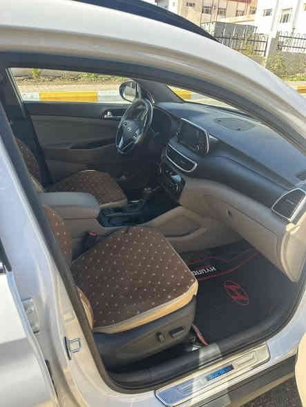 توكسان 20 فول كوري  ماشيه 73 قابله للزياده السياره معروفه موصفاتها السياره كلش نظيفه السعر 220 (***********)
