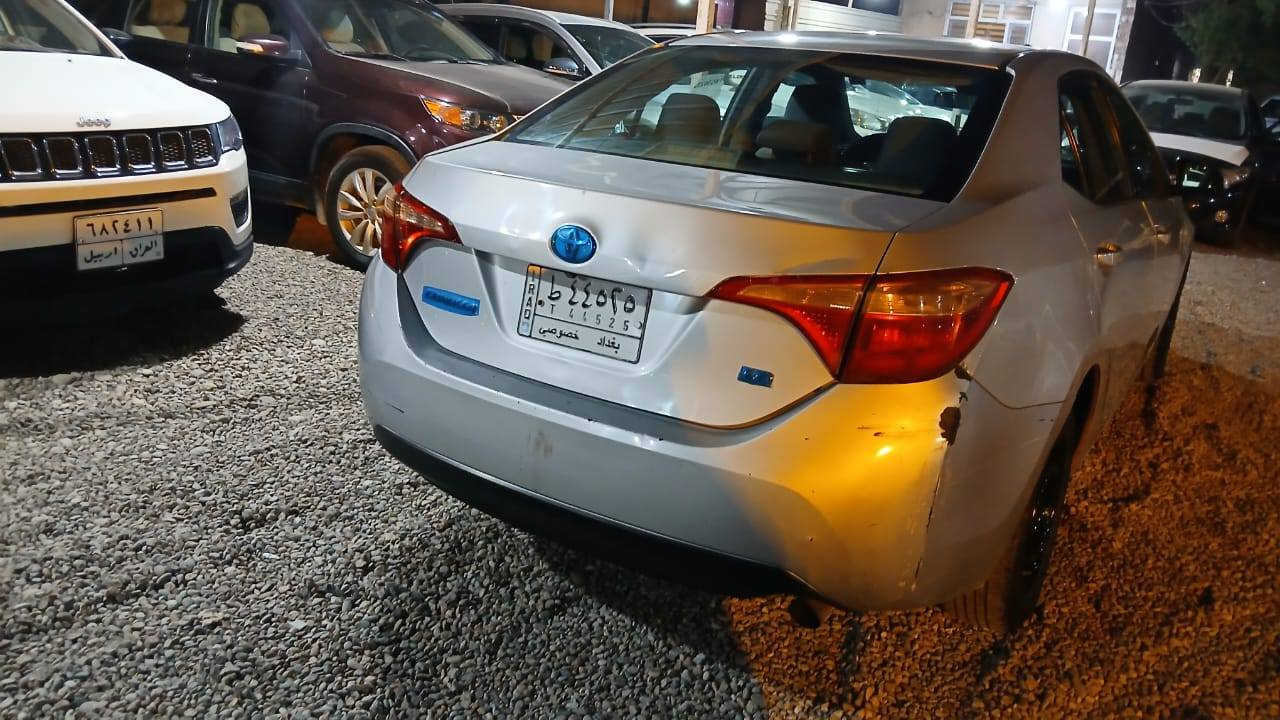 كورلا موديل 2017 لون سلفر رقم بغداد مشروع وطني السياره كير محرك خير من الله السياره حادثهه بامريكا دعاميه اماميه ومصلحه واني بدلته لون اسود وبعدني مصبغته ابيع على عالوضع وبيه 3 قطع صبغ  بالعراق اثر جراد فقط بدون حادث بدون خدوش بس جارد وصبغوهه والسياره هالموجود ابيعلك  للبيع وترهم مراوس حسب القناعه 
السعر 118 وبيهه مجال 
*********** 
العنوان ديالى جديده
