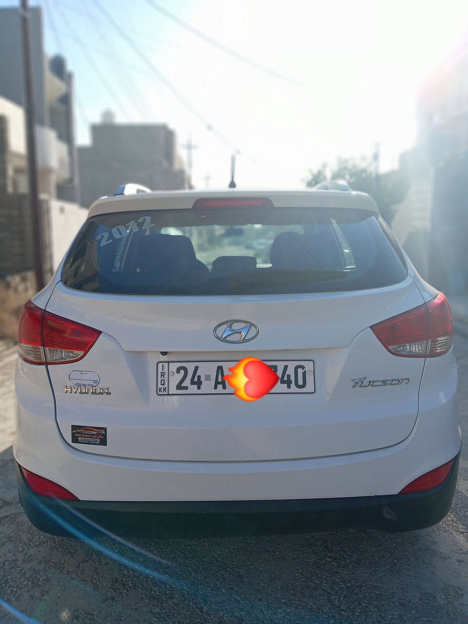 تيكسون موديل 2012.
ماشيه 171.000
مابيهاا صبغ نهائياً
سونار مالتها موجود
رقم وسنويه جديد 
مكينه مامفتوحه
السعر :145
مكان السياره الموصل بعشيقه
غير متواجد على الفيسبوك
رقم الهاتف ***********
