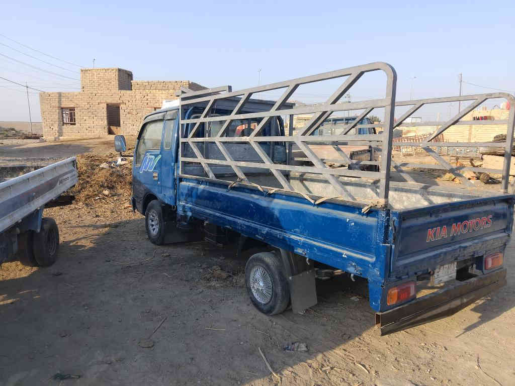 كيا للبيع موديل 98 رقم بغداد مكينه 3000 كير ومحرك خير من الله سياره جاهزه مكان ناصريه جبايش بيع مراوس ترهم ***********
