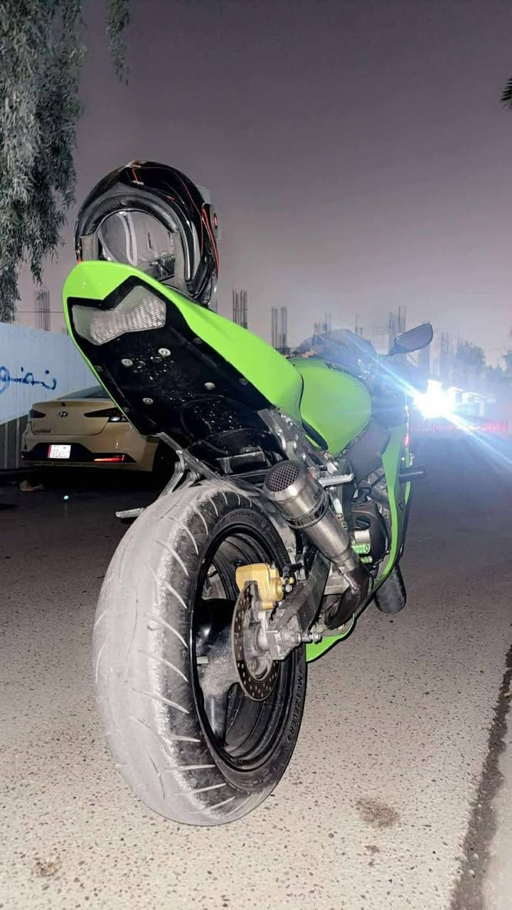 سلام عليكم دراجه كاوسكي كدامك نضافتهة ما مفتوحه  ***********
