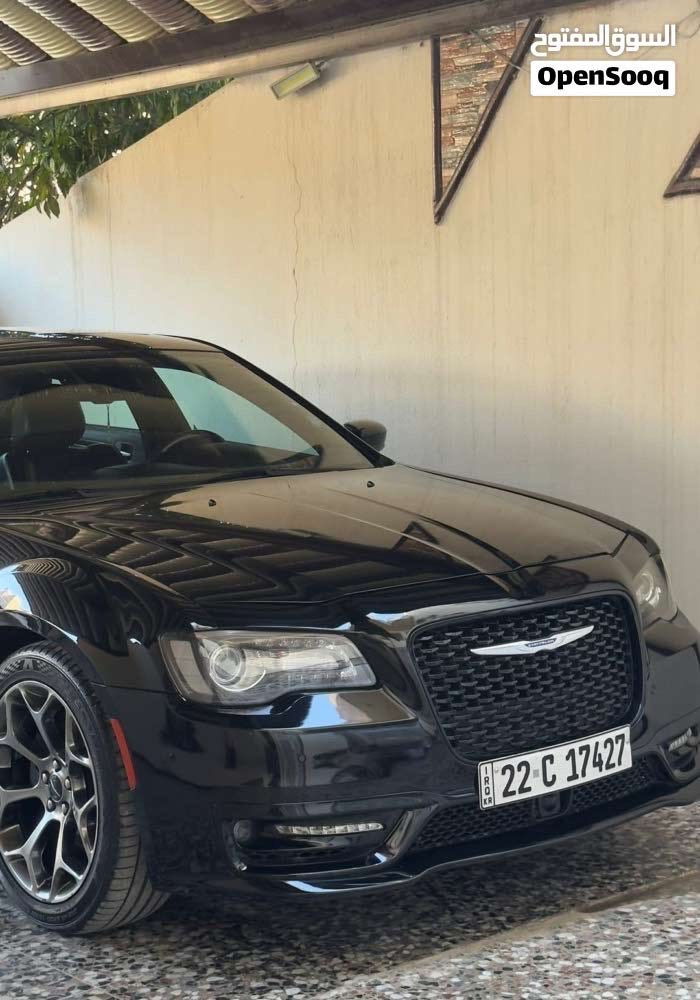 سلام عليكم
للـــبيع 

نـــوع السيــــارة : اوباما كرايسلر 300 (S) اعلى فئه
المـــــــوديــــــل : 2018. 
ألمسافة ألمقطوعة .73 الف حقيقي شرط الفحص
حجـــم المحــرك : 3600 / 6 سلندر
ألــــــــــــــــــوارد : كندي داخله كفاله عامه 

فئـــــة الســـيارة : S اعلى فئه كلش القفله النهائيه

ألمواصفــــــــات :معروفة مواصفات كشنات جلد حظن تدفئة تبريد مري قلاب وي البك رادار جانبي بلمري وامامي اسفل الدعامية ويل 20  كشنات خزن ميموري برده خلفيه كهرباء بانوراما ع طول السقف إشاره بالمري تحذير بالمري وتدفئه دگمه سبورت  رادارات ع طول السياره +حساسات امامي خلفي+ ستيرن كهرباء تدفئه

الملاحظـــــــات :  ، السيارة جاهزة بحالة جيدة  جدآ كلش جديده وكير ومكينه مكفوله من البرغي 
ملاحظه مهمه ( السياره مكفوله من الصبغ + الضربه + الفتح + التبديل ) السياره اجت ( دبل كود من الشركه) بدون اي فتح ولاضربه ولاصبغ ولاتبديل من الشركه اجت دبل كود / السياره كفاله وسونار مرفق 
 
***********
