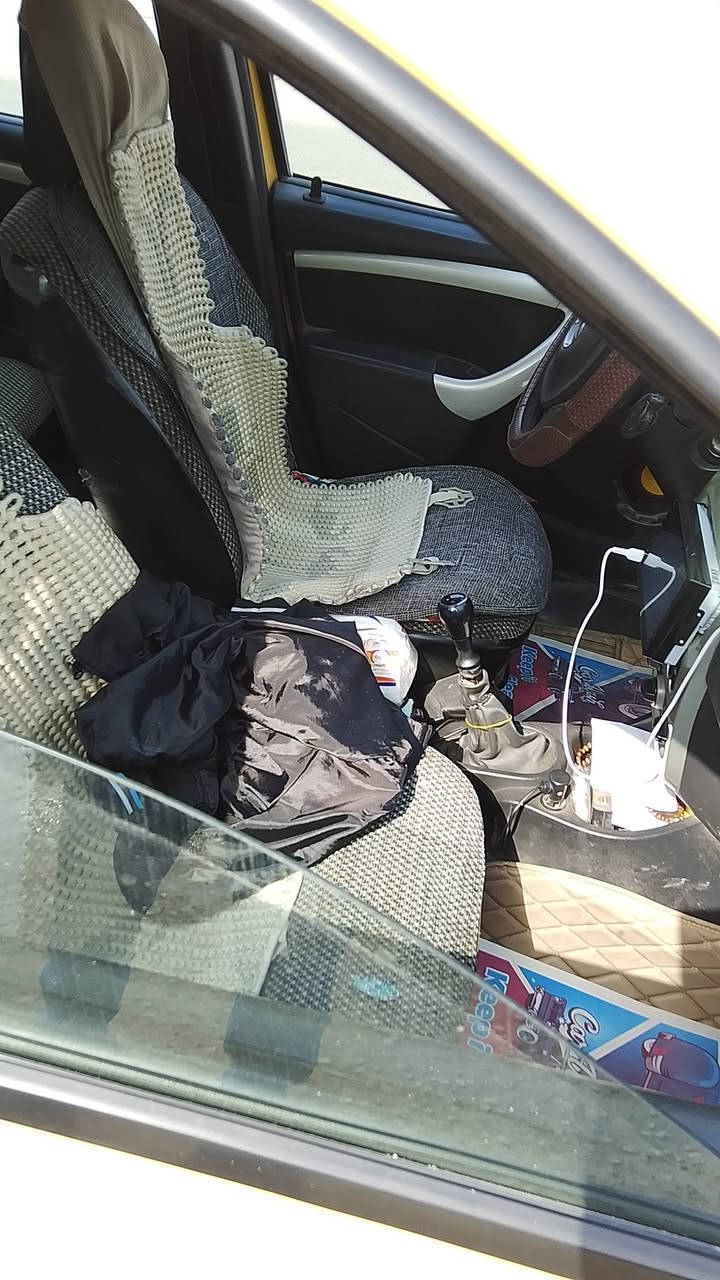 من رخصة الادمن رينو 7راكب للبيع كير مكينه فرنسي رقم بابل مكانه بغداد شرط التحول اريده35 ***********
