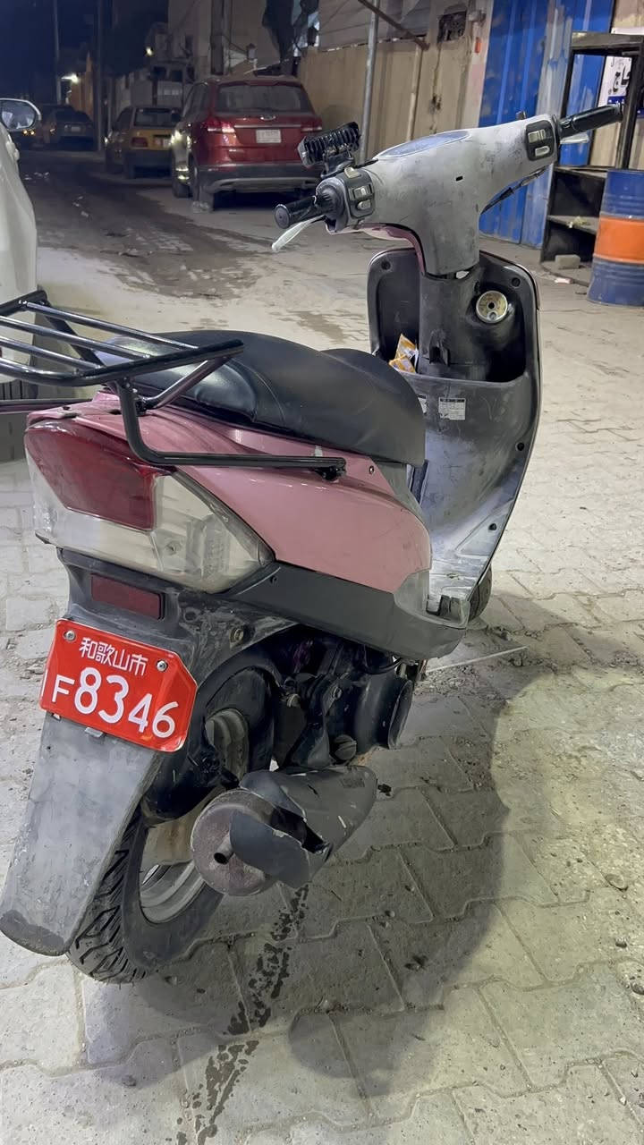 السلام عليكم للبيع دراجه منغولي 120 للبيع السعر 400 وبيه مجال بسيط نضافه الدراجه مثل الصور للستفسار *********** بي واتساب العوان بغداد الحريه او ساحه عدن
