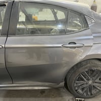 باب كامري للبيع بيبان ثنين للبيع لون سلفر رصاصي  07747219442