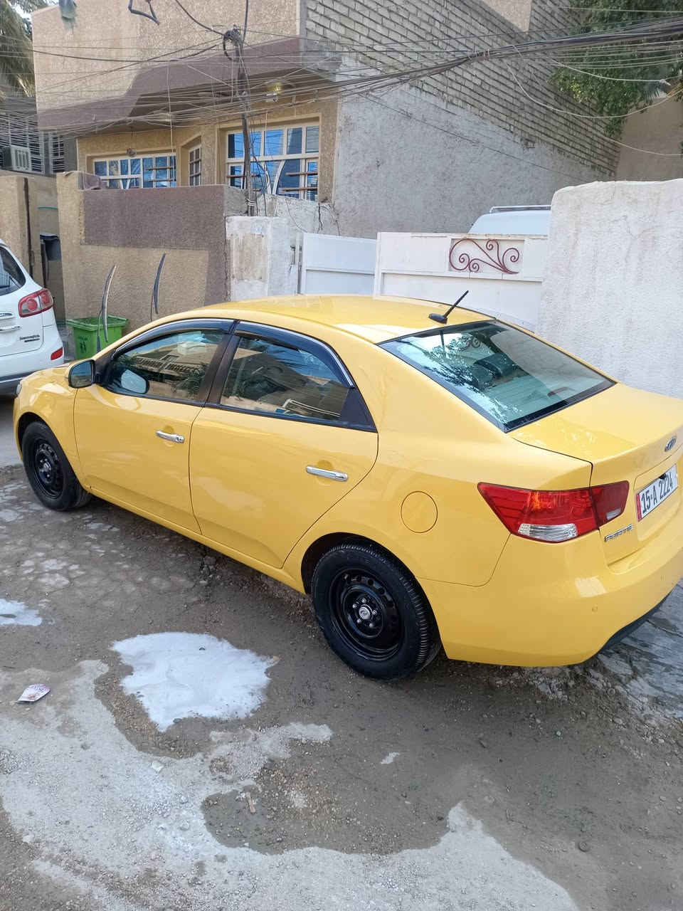 كيه فورتي موديل 2012 رقم جديد مكينه 2000 سياره خير من الله معمره جديد بيه حادث الباب خلف الساىق للاستفسار *********** مكان السياره بغداد الجديده النعيريه السعر 75
