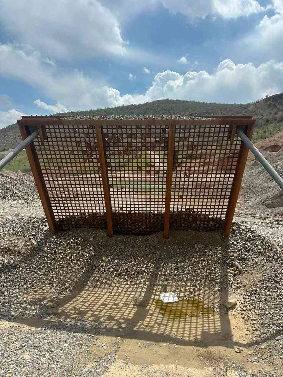 غربيل ٤*٥ للبع
***********
